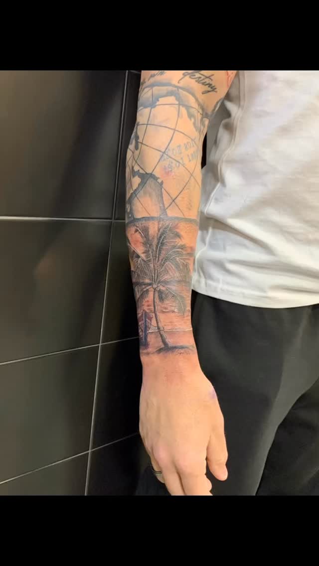 Muchas gracias David
@jotatattoo.es👈🏻👈🏻
@pilar_serna
@agu_ac 👈🏻👈🏻
@ani.mello
@amartinro 
@_wildsoultattoo 
@ersonbaty 
ABIERTA AGENDA PARA FEBRERO Y MARZO DE 2026
Puedes hacer consultas y reservar tu cita por WhatsApp en: 
622190576 Jota 👈🏻
NO ATENDEMOS LLAMADAS. 
Gracias por vuestra paciencia.
#tatuajessalamanca #salamancatattoo #tattoo #jotatattoo #barriodeloestesalamanca