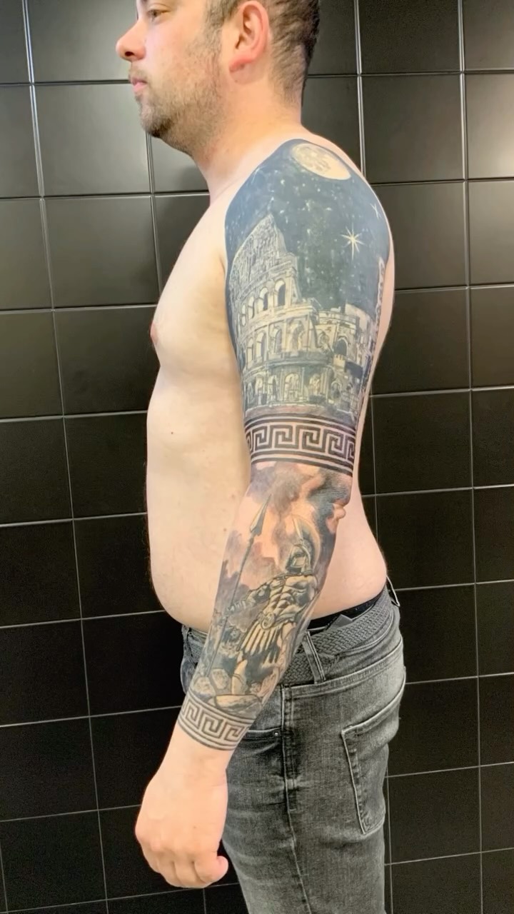 Brazo realizado en tres sesiones de día completo, un sólo pase, sin retoques…
Muchas Gracias Oscar!

@jotatattoo.es👈🏻👈🏻
@pilar_serna
@agu_ac👈🏻👈🏻
@ani.mello
@amartinro 
@_wildsoultattoo 
@ersonbaty 

ABIERTA AGENDA PARA JULIO, AGOSTO Y SEPTIEMBRE DE 2026
Puedes hacer consultas y reservar tu cita por WhatsApp en: 
622190576 Jota 👈🏻
NO ATENDEMOS LLAMADAS. 
Gracias por vuestra paciencia.

#tatuajessalamanca #salamancatattoo #tattoo #jotatattoo #barriodeloestesalamanca